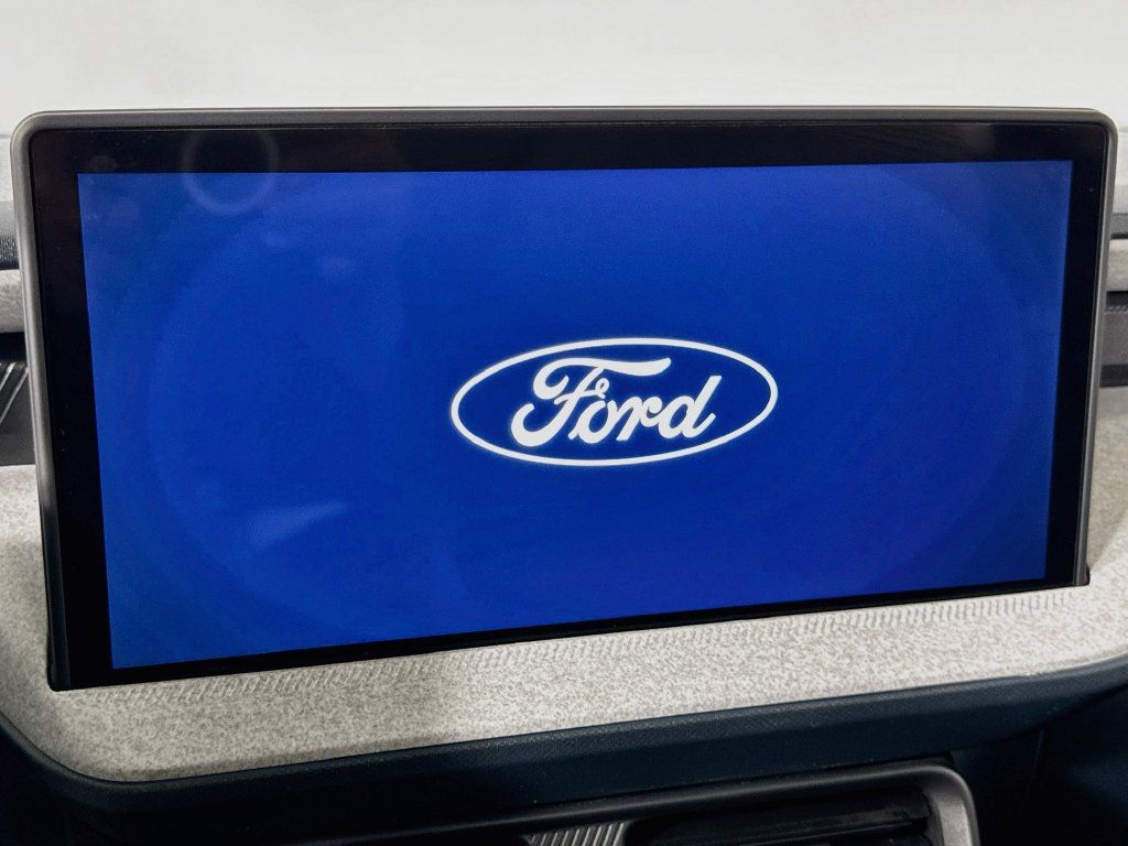 Used 2025 Ford Maverick XLT w/ XLT Luxury Package AWD/4WD image 28