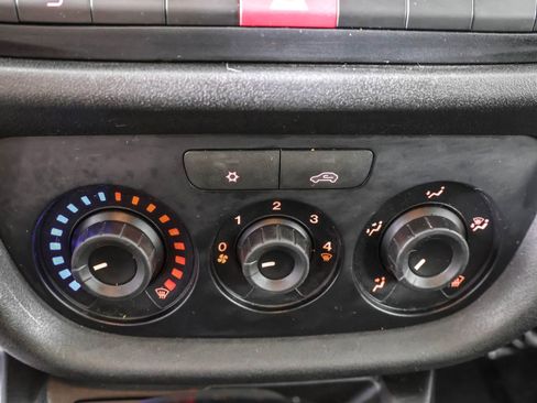 Used 2020 RAM ProMaster City Tradesman image 29