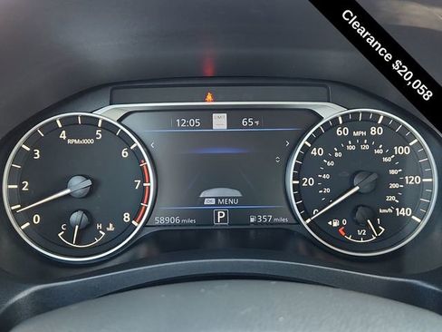 Used 2024 Nissan Altima 2.5 SV w/ SV Premium Package image 37