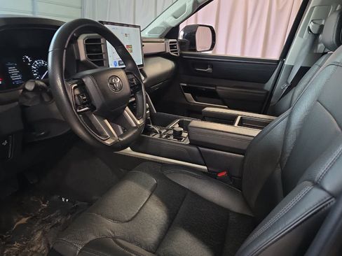 Used 2023 Toyota Tundra Limited AWD/4WD image 14