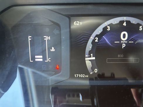 Used 2025 Toyota 4Runner SR5 image 23