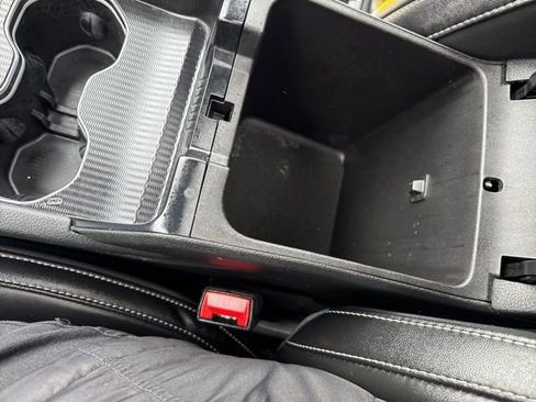 Used 2024 Jeep Grand Cherokee L Limited w/ Luxury Tech Group II image 19