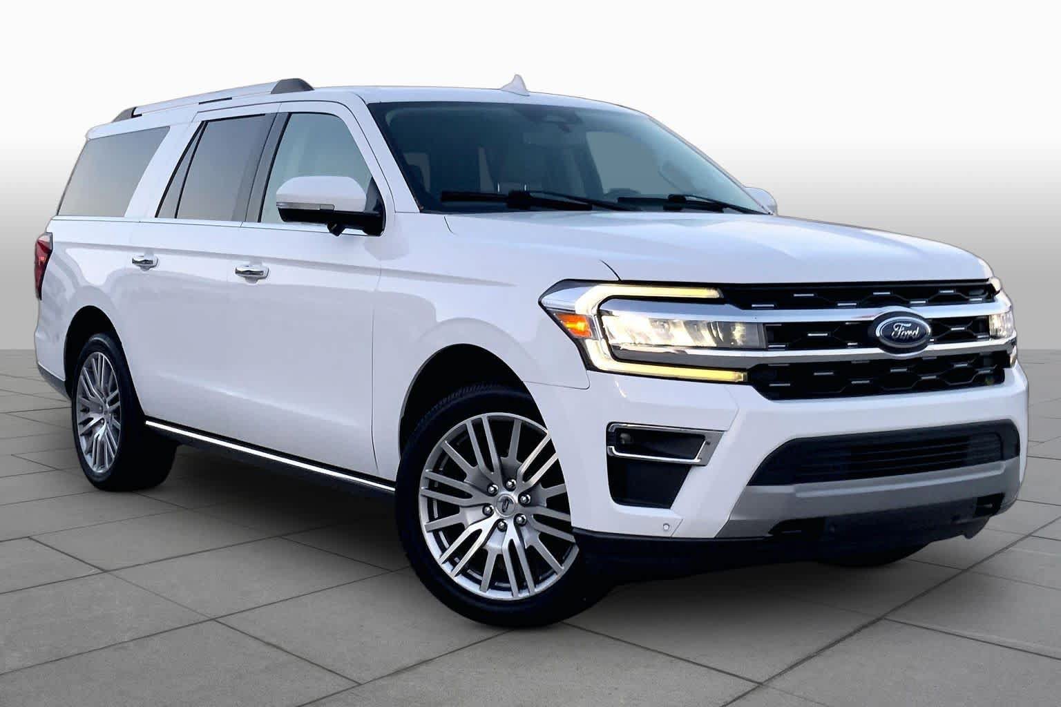 Used 2022 Ford Expedition Max Limited AWD/4WD image 3