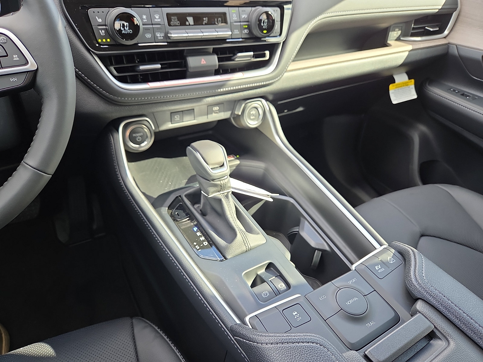 New 2026 Toyota Grand Highlander AWD Hybrid image 15