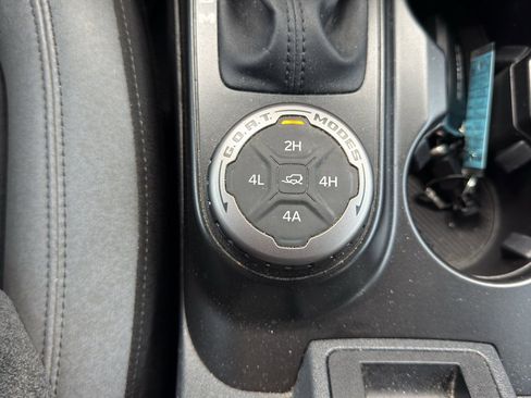 Used 2023 Ford Bronco Black Diamond w/ Sasquatch Package image 22