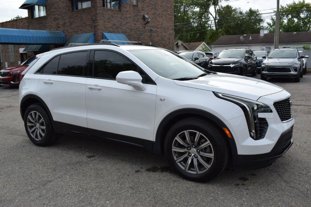 Used 2019 Cadillac XT4 Sport w/ Driver Awareness Package FWD image 4