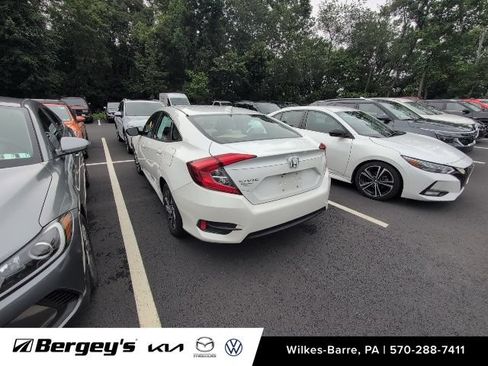 Used 2018 Honda Civic EX image 10