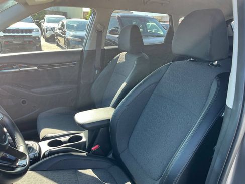 Used 2025 Kia Seltos S FWD image 28