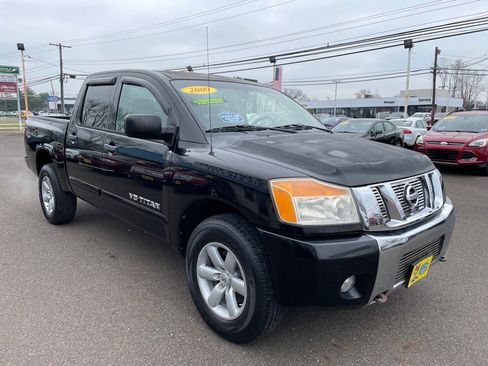 Used 2009 Nissan Titan SE image 4