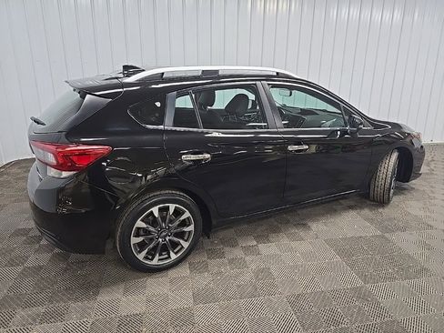 Used 2023 Subaru Impreza 2.0i Limited image 3