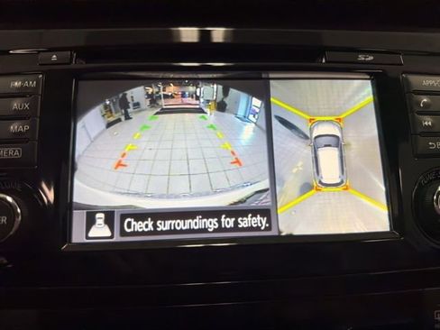 Used 2014 Nissan Rogue SL image 23