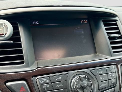 Used 2016 Nissan Pathfinder Platinum w/ Family Entertainment Package AWD/4WD image 19