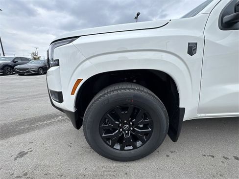 New 2026 Nissan Frontier SV w/ Tow Package image 10