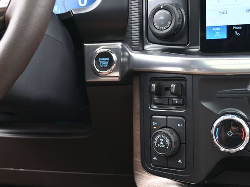 Used 2025 Ford F150 King Ranch AWD/4WD image 36