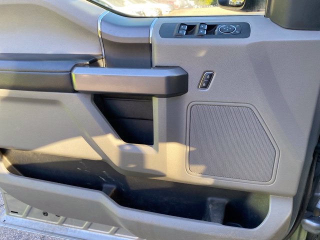 Used 2020 Ford F150 XLT w/ Equipment Group 302A Luxury AWD/4WD image 27