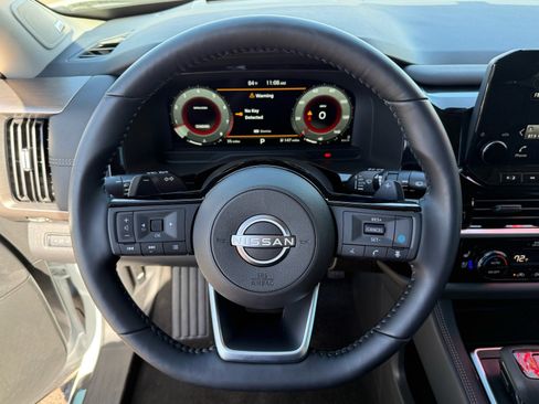 New 2025 Nissan Pathfinder Platinum w/ Cargo Package image 13