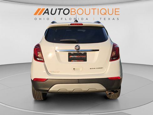 Used 2020 Buick Encore Essence FWD image 4