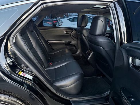 Used 2015 Toyota Avalon XLE image 10