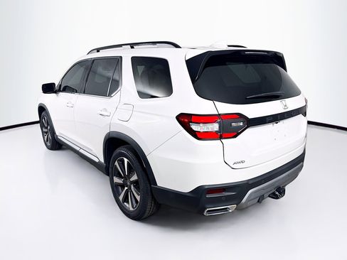 Certified 2023 Honda Pilot Touring image 32