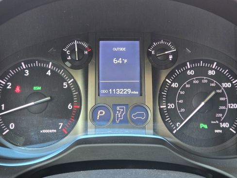 Used 2015 Lexus GX 460 w/ Premium Package AWD/4WD image 21