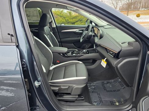 New 2026 Buick Envision Sport Touring image 38