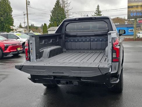 New 2025 Chevrolet Silverado EV RST image 10