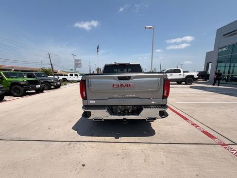 Used 2024 GMC Sierra 1500 SLT AWD/4WD image 4