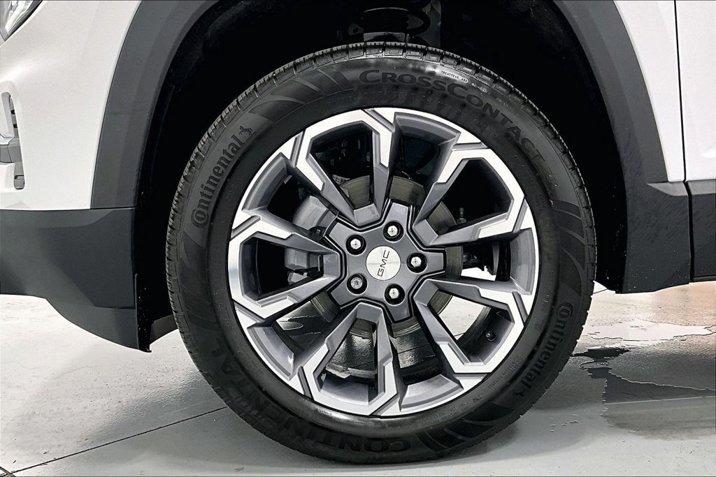 Used 2027 GMC Terrain Elevation w/ Elevation Premium Package FWD image 29