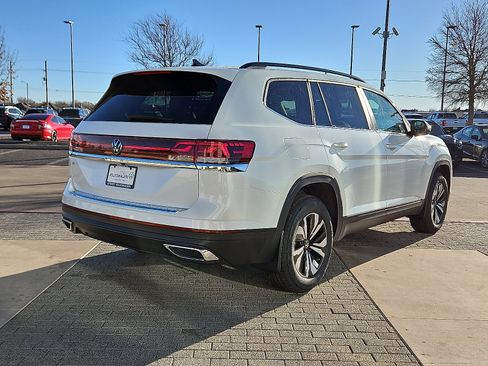 New 2026 Volkswagen Atlas SE image 4