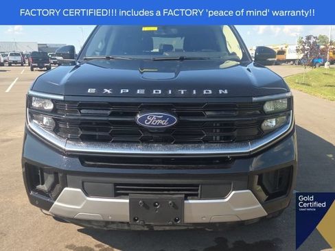Used 2025 Ford Expedition Platinum AWD/4WD image 4
