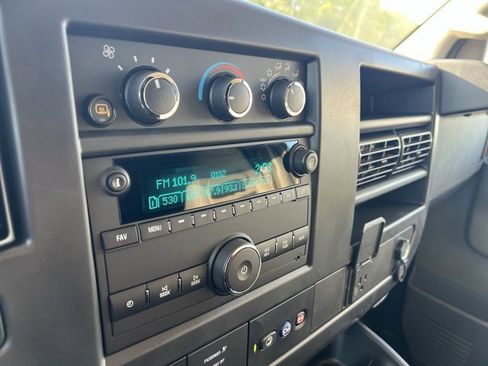New 2025 Chevrolet Express 3500 w/ Driver Convenience Package image 11