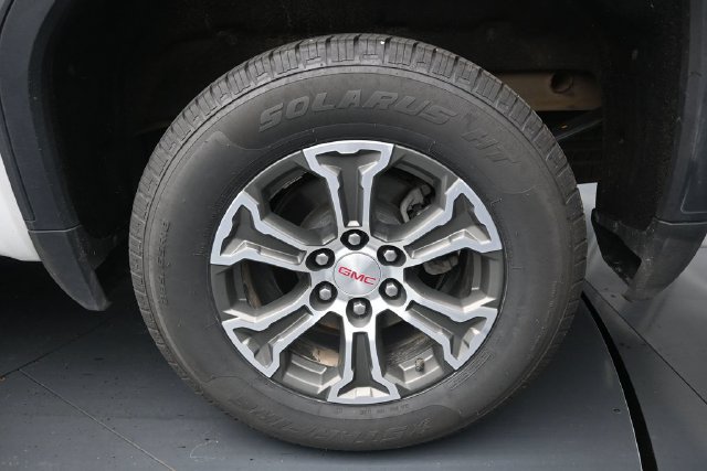 Used 2025 GMC Sierra 1500 SLT AWD/4WD image 11