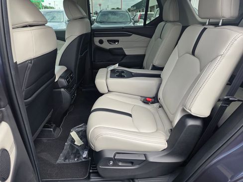 New 2026 Honda Pilot Touring image 13