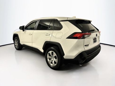 Certified 2023 Toyota RAV4 LE AWD/4WD image 5