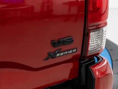 Used 2023 Toyota Tacoma SR5 w/ Technology Package image 8