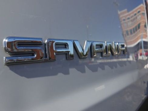 Used 2017 GMC Savana 2500 image 27