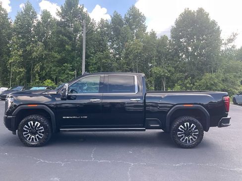 Used 2024 GMC Sierra 2500 Denali Ultimate AWD/4WD image 8