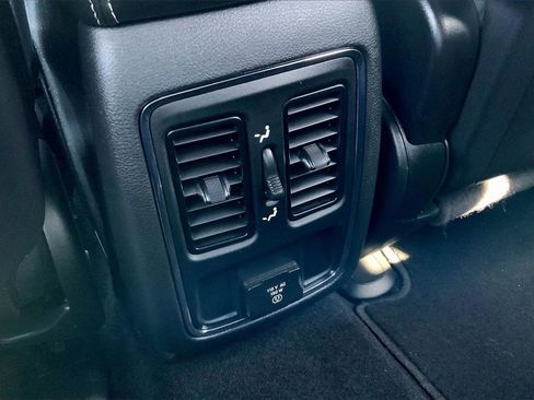 Used 2021 Jeep Grand Cherokee Freedom Edition image 10