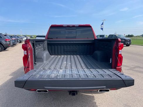 Used 2023 Chevrolet Silverado 1500 High Country w/ Technology Package AWD/4WD image 27