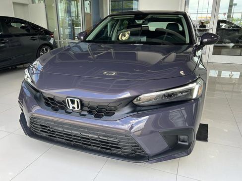 Used 2023 Honda Civic EX-L image 3
