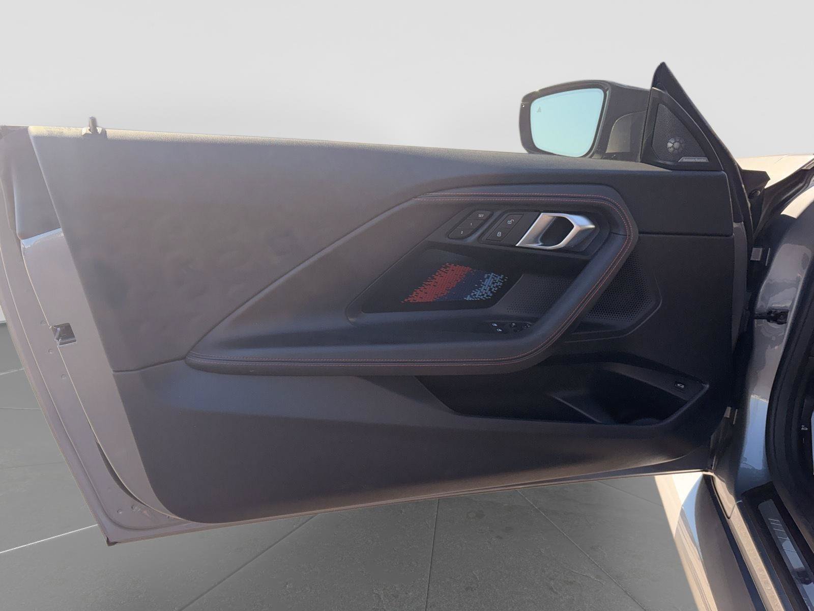 Used 2025 BMW M2 w/ Lighting Package RWD image 9