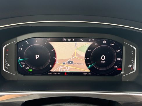 Certified 2024 Volkswagen Tiguan SEL R-Line AWD/4WD image 16