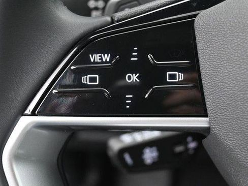 Certified 2025 Audi Q5 Premium w/ Convenience Package AWD/4WD image 16