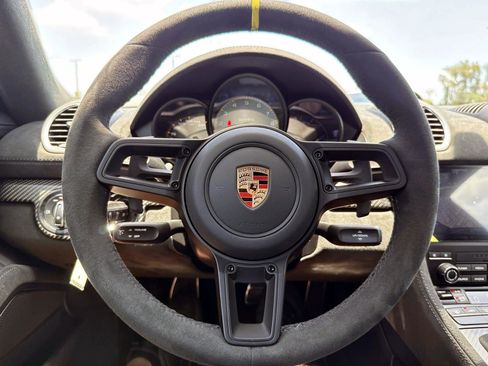 Used 2024 Porsche 718 Cayman GT4 RS RWD image 29