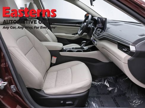 Used 2024 Nissan Altima 2.5 SL AWD/4WD image 24