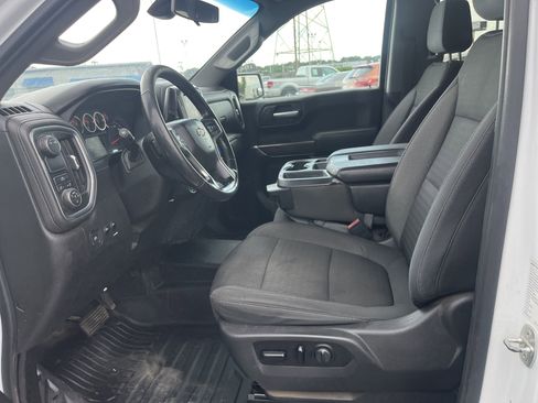 Used 2020 Chevrolet Silverado 1500 LT w/ Convenience Package image 9