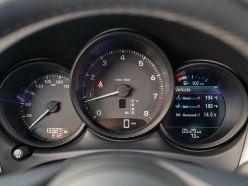 Used 2022 Porsche Macan image 21