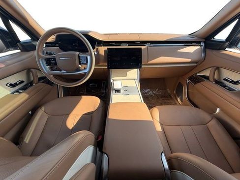 Used 2024 Land Rover Range Rover SV AWD/4WD image 12