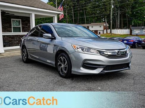 Used 2017 Honda Accord LX image 8