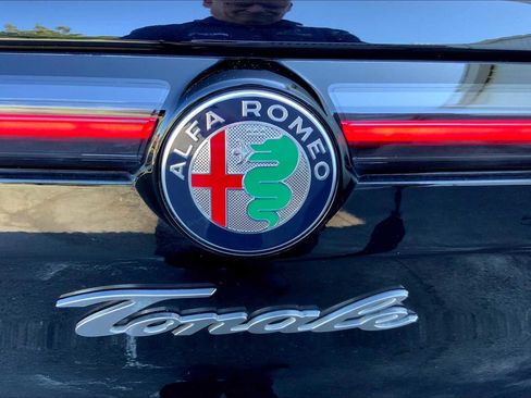 Used 2024 Alfa Romeo Tonale Veloce image 9